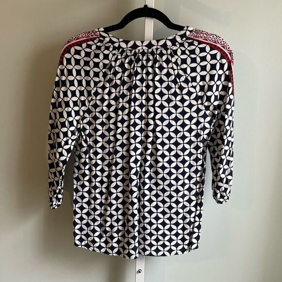 Crown & Ivy Navy and White V-Neck Patterned Blouse - Picture 3 of 3